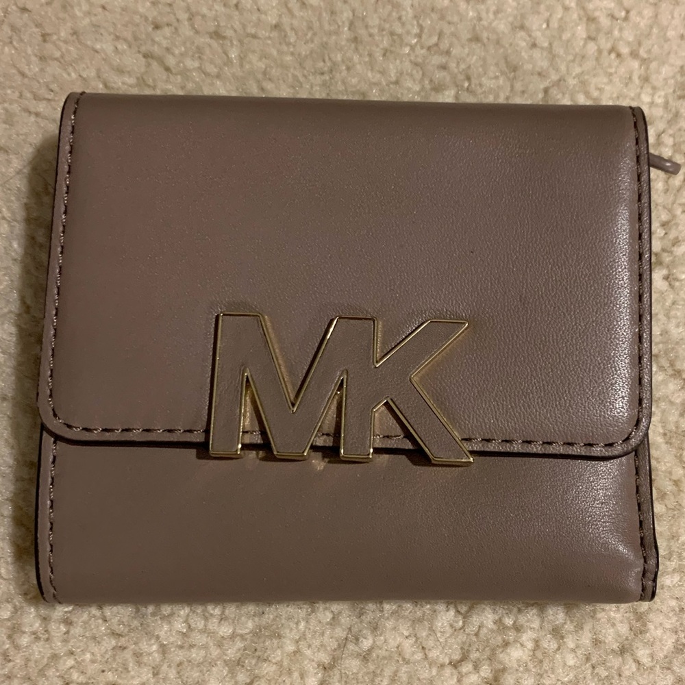 Michael Kors Taupe Small Snap Wallet